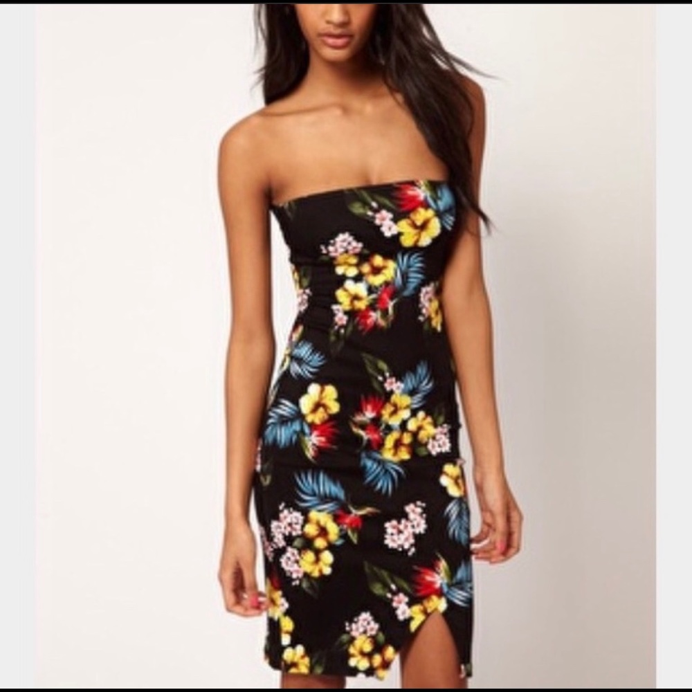 Dress - Picture 3 of 4